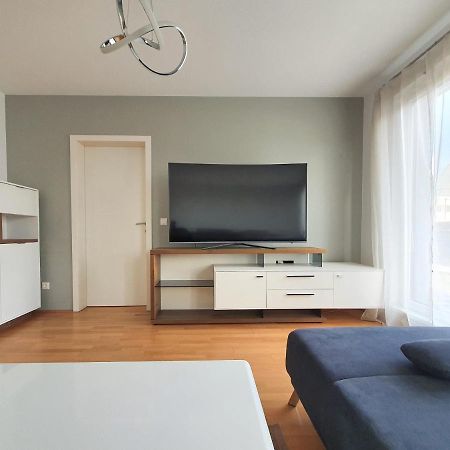 Near Lake Spacious & Furnished Beautiful Apartment Vienne Extérieur photo