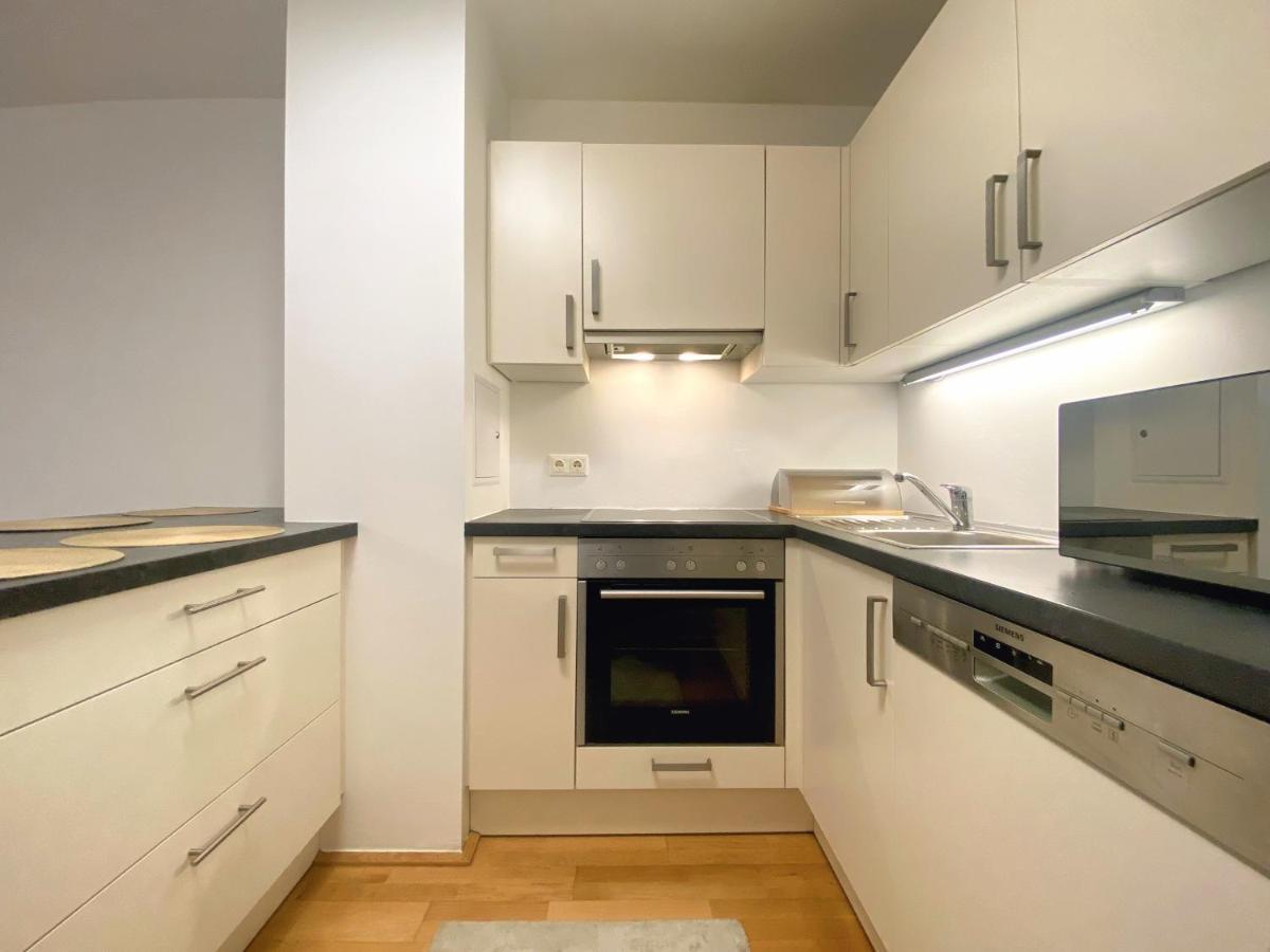 Near Lake Spacious & Furnished Beautiful Apartment Vienne Extérieur photo
