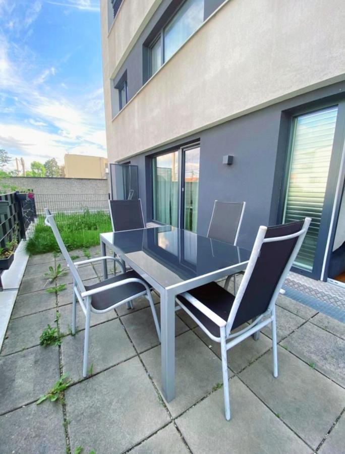 Near Lake Spacious & Furnished Beautiful Apartment Vienne Extérieur photo